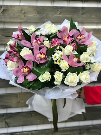 Букет цветов из: Розы и Хризантемы в Тогуре