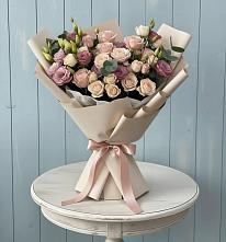 Букет цветов из:  Розы и Лизиантусы в Тогуре