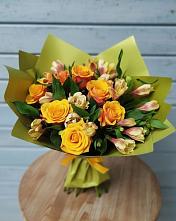 Букет цветов из:  Альстромерии и Розы в Тогуре