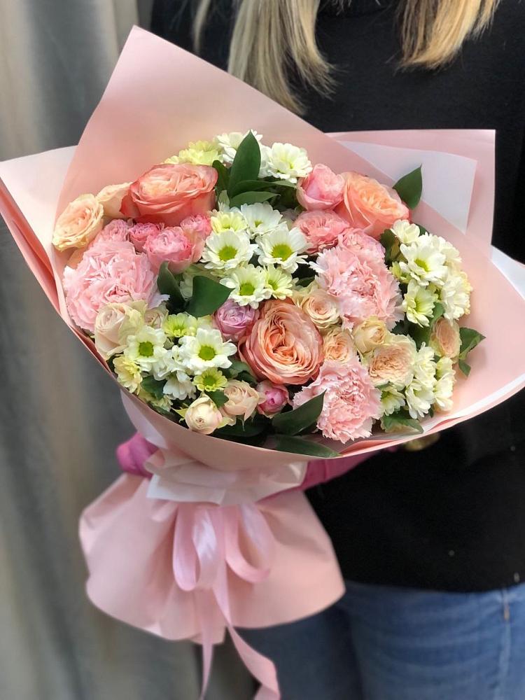 Букет цветов из: Гвоздики, Розы и Хризантемы в Тогуре