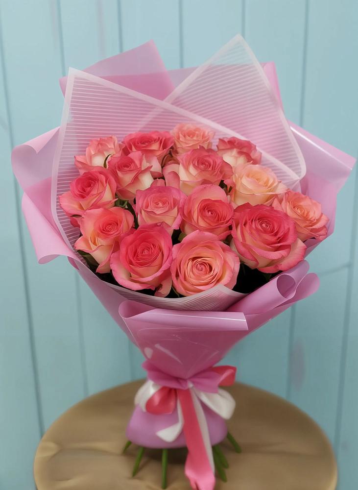 Букет 15 Розовых роз Равель в Тогуре