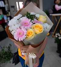 Букет цветов из:  Герберы, Розы и Хризантемы в Тогуре