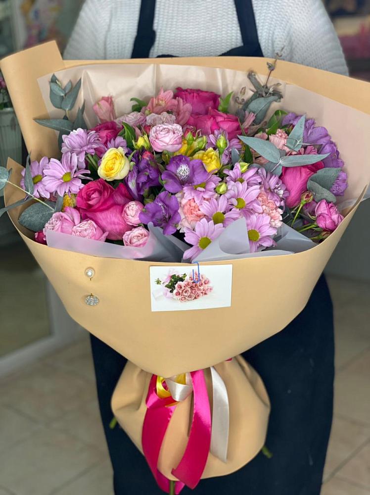 Букет цветов из: Хризантемы, Гвоздики и Альстромерии в Тогуре