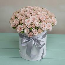 Цветочная композиция из Розы в шляпной коробке в Тогуре