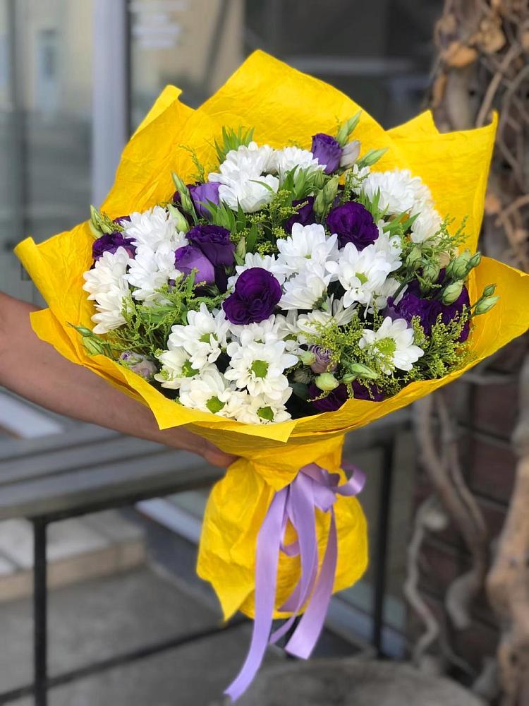 Букет цветов из: Ирисы, Хризантемы и Ромашки в Тогуре