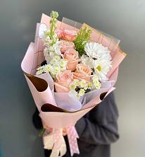 Букет цветов из:  Хризантемы и Розы в Тогуре