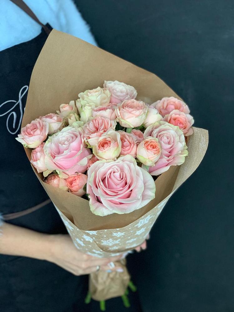 Букет цветов из: Хризантемы и Розы в Тогуре