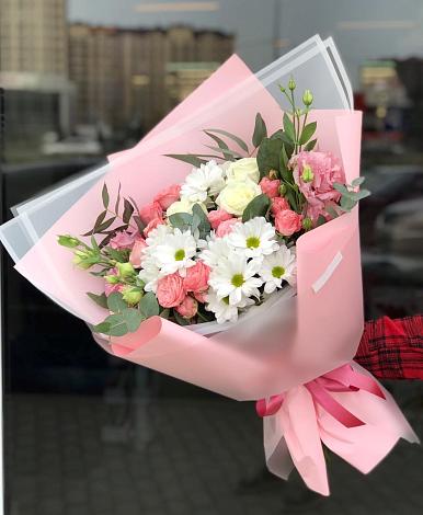 Букет цветов из: Розы, Лизиантусы и Хризантемы в Тогуре